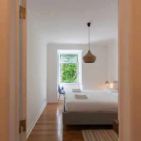 Flh Gulbenkian Fantastic With Balcony 아파트 리스본