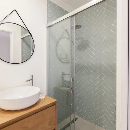 Flh Gulbenkian Fantastic With Balcony Apartment *