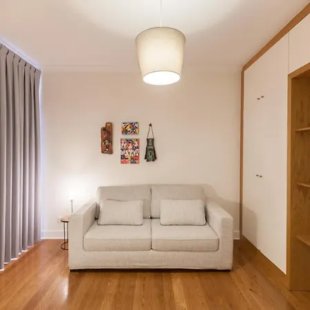 Flh Gulbenkian Fantastic With Balcony Apartment *